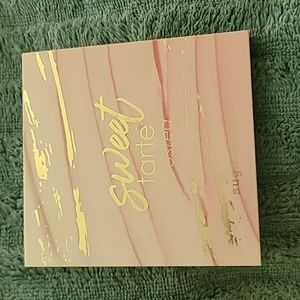 Makeup Palette by Tarte
